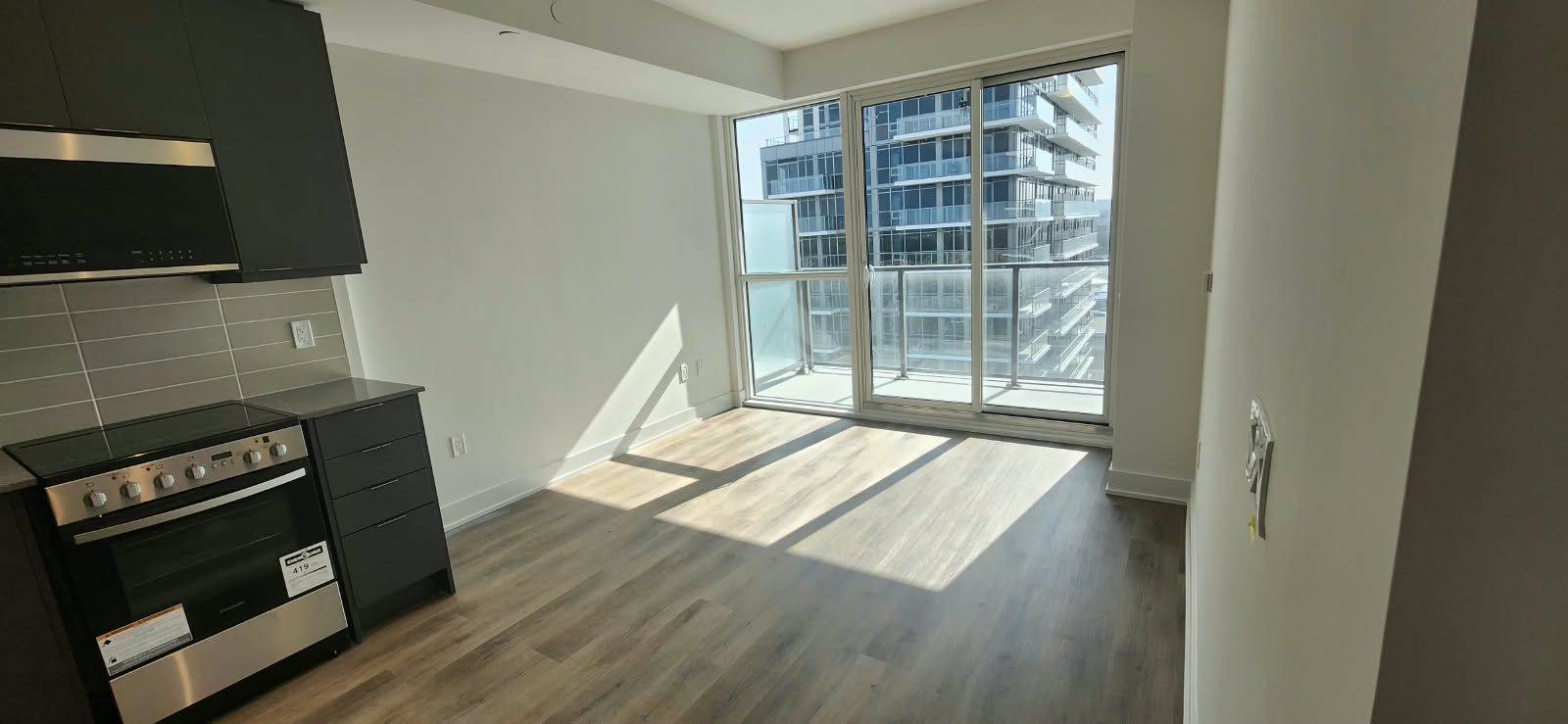 125 Nipissing RD #1306B, Milton, ON L9T 1R3