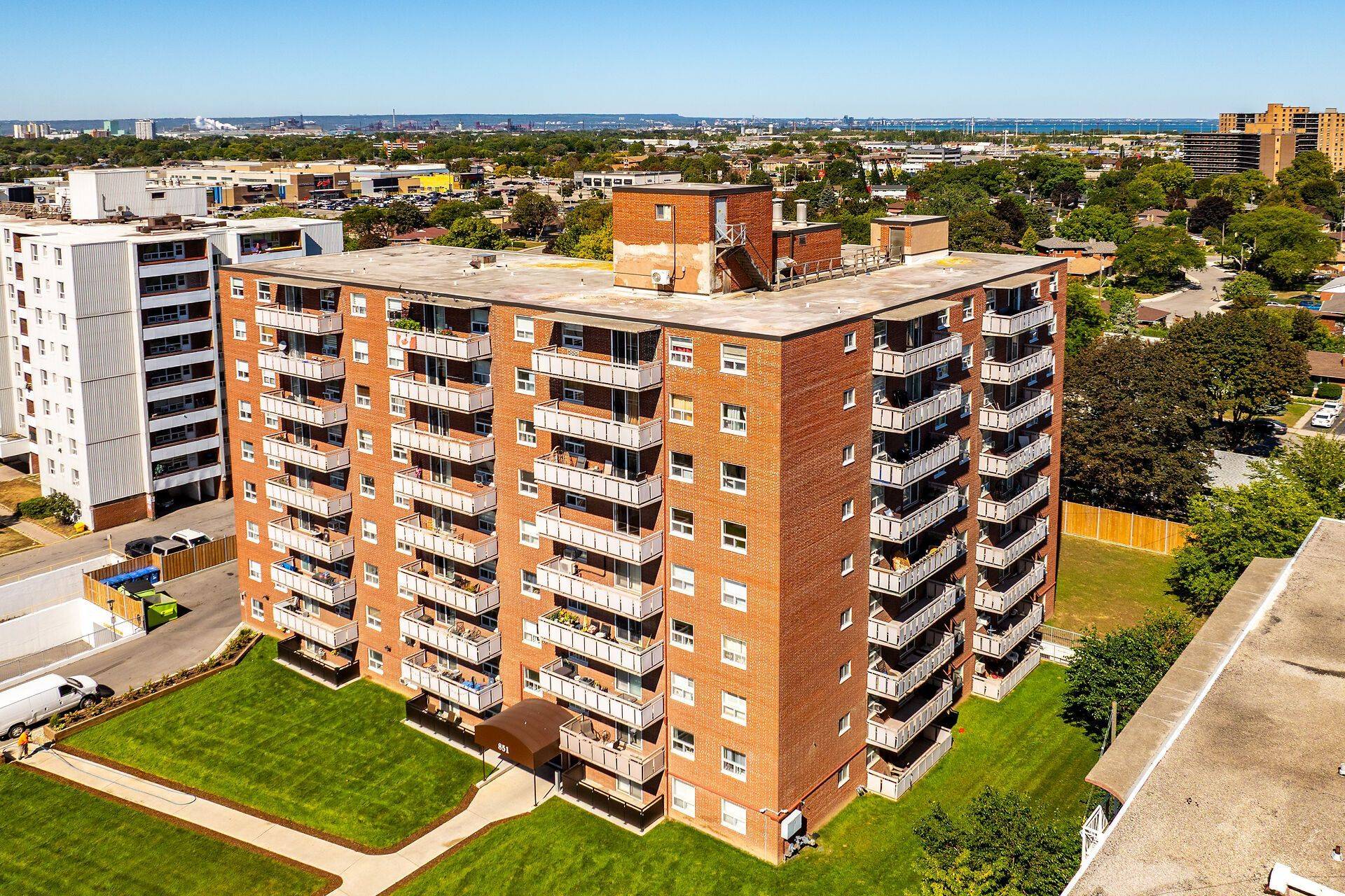 851 QUEENSTON RD #604, Hamilton, ON L8G 1B4