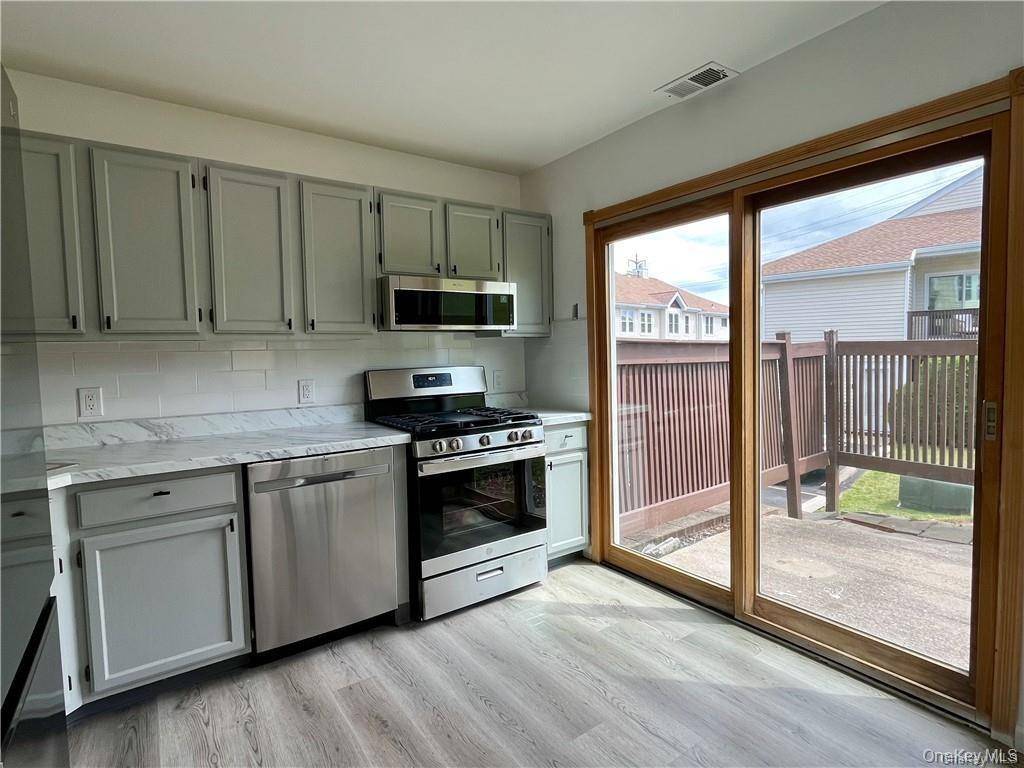 2110 Whispering HLS #197, Chester, NY 10918