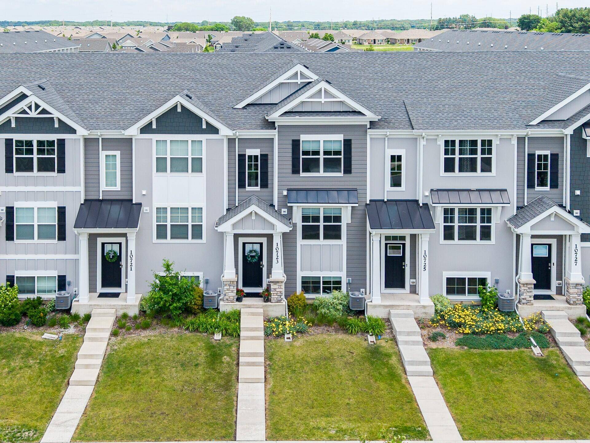 10723 Violette Way, St. John, IN 46373