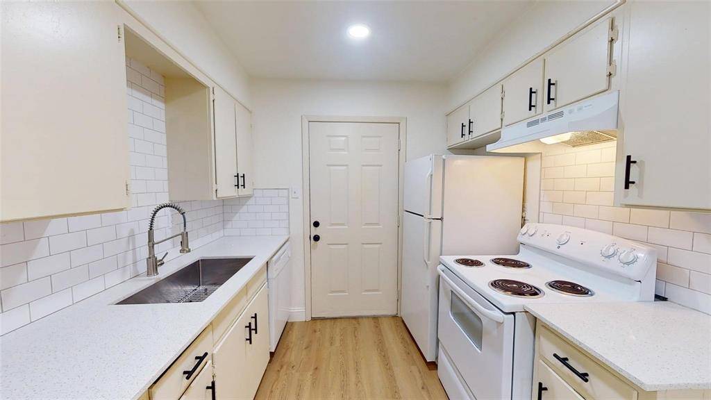 614 W Heard Street #12, Cleburne, TX 76033