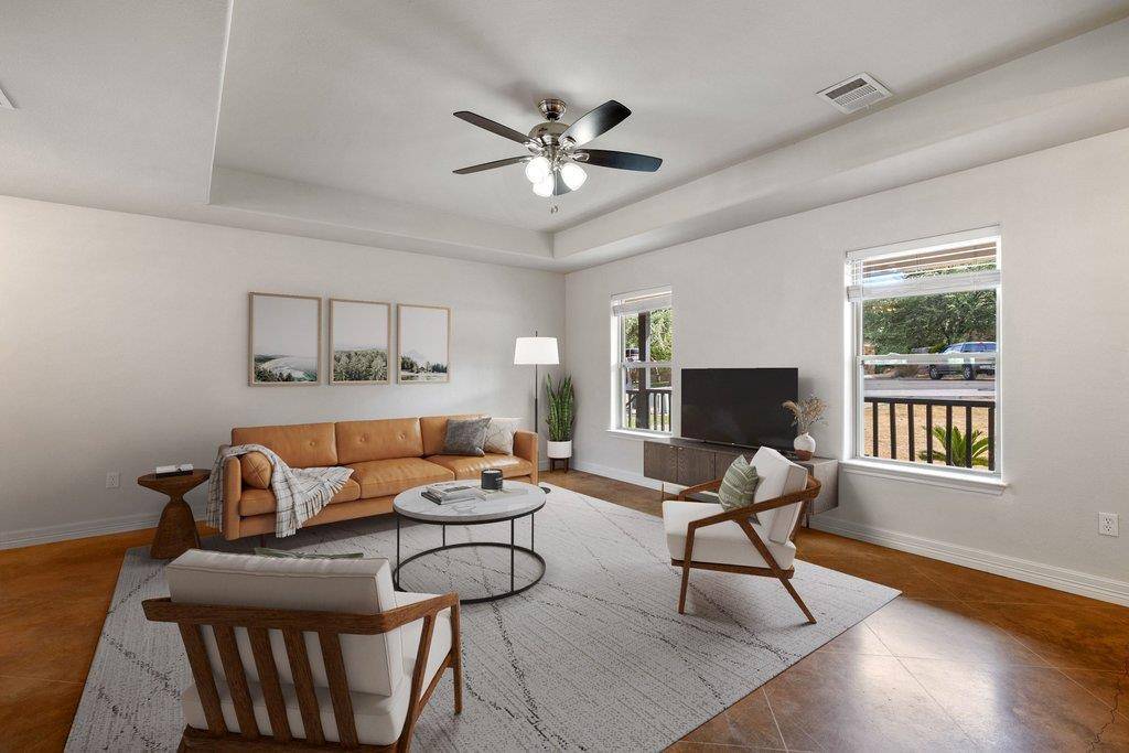 604 Whispering Hollow CIR, Point Venture, TX 78645