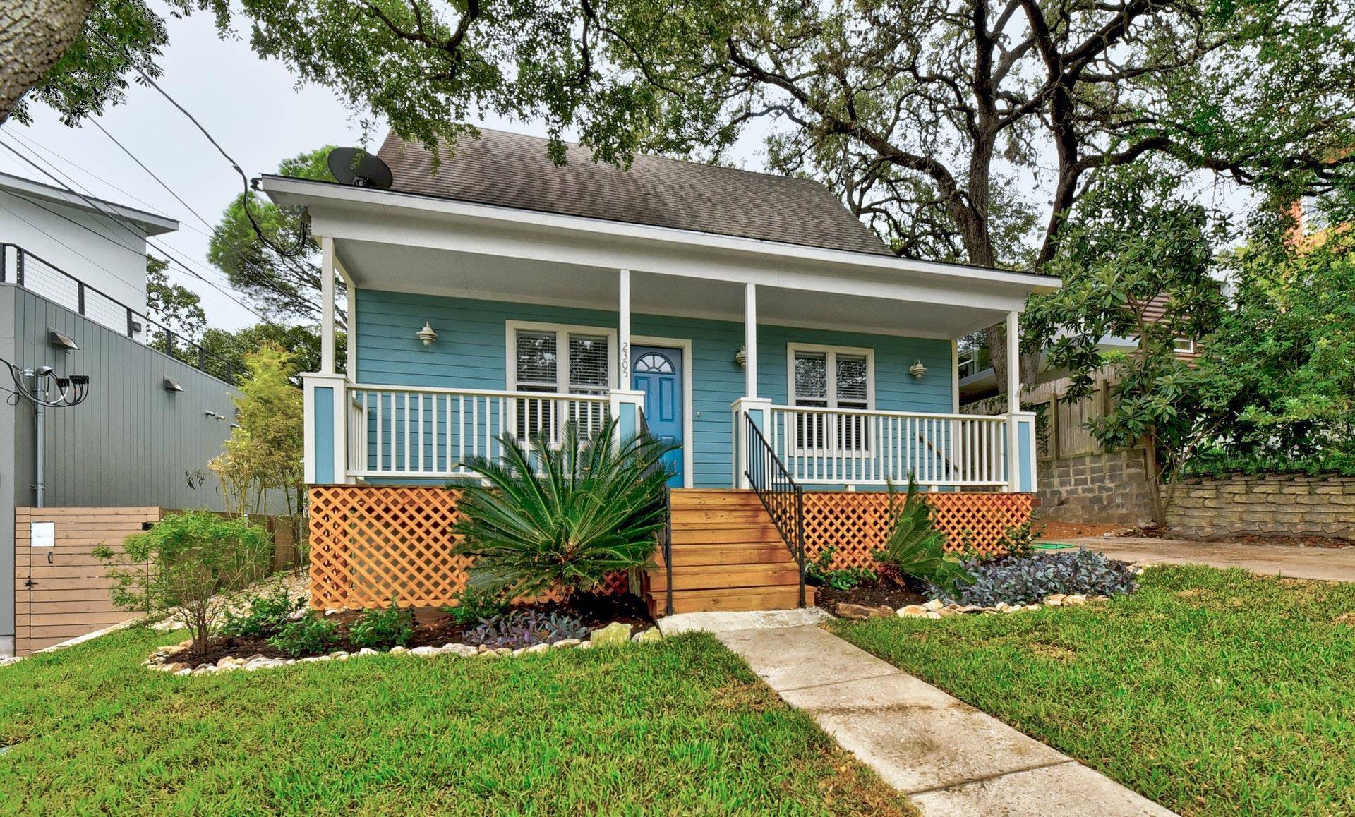 2305 W 9th ST, Austin, TX 78703