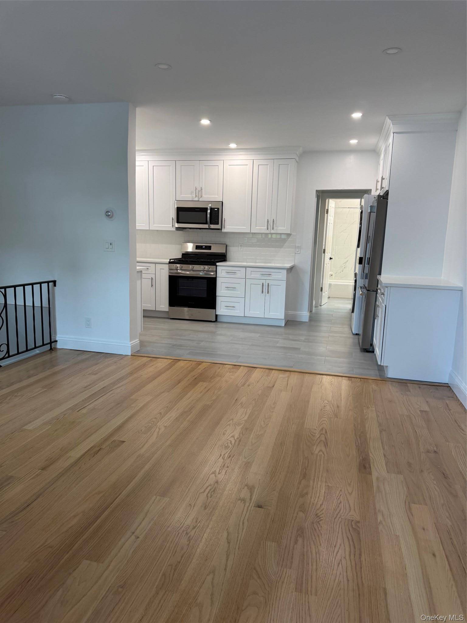 30 Elissa LN #1 (1st Floor), Yonkers, NY 10710