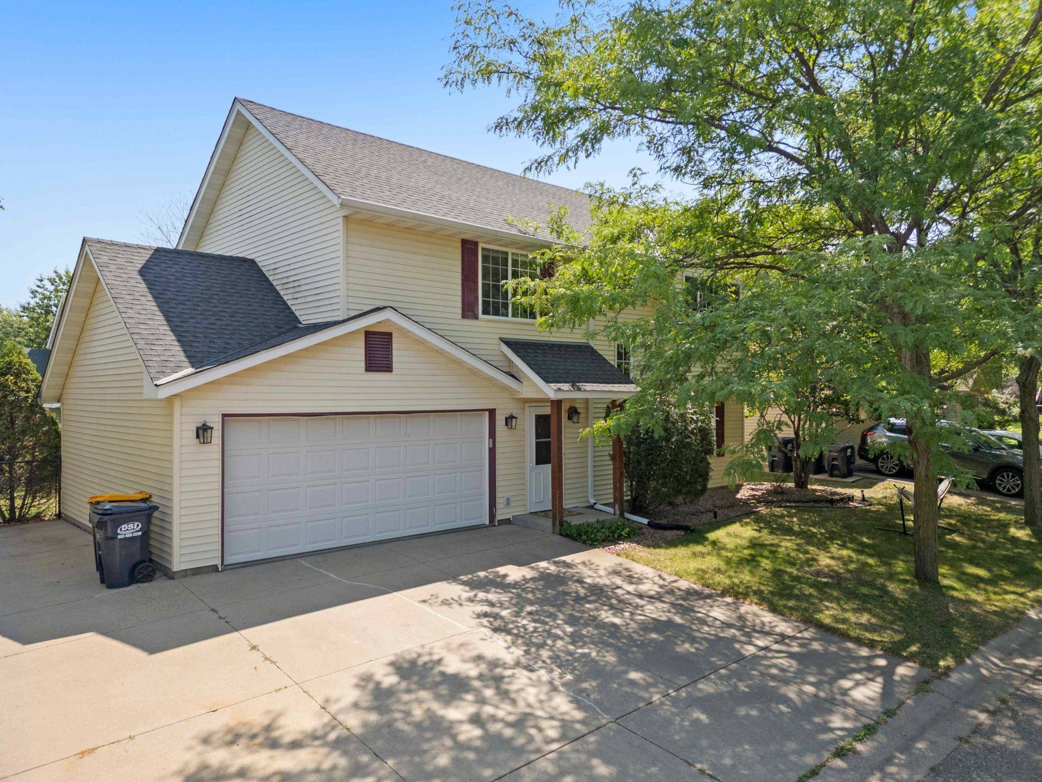 1201 Aspen CT, Farmington, MN 55024