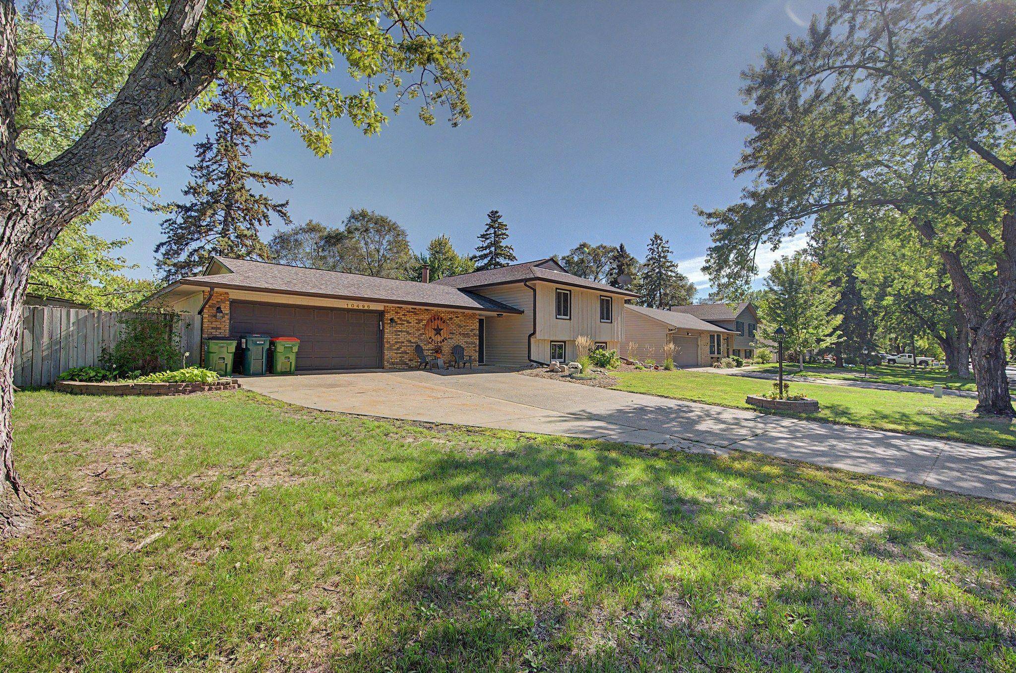 10496 Thrush ST NW, Coon Rapids, MN 55433