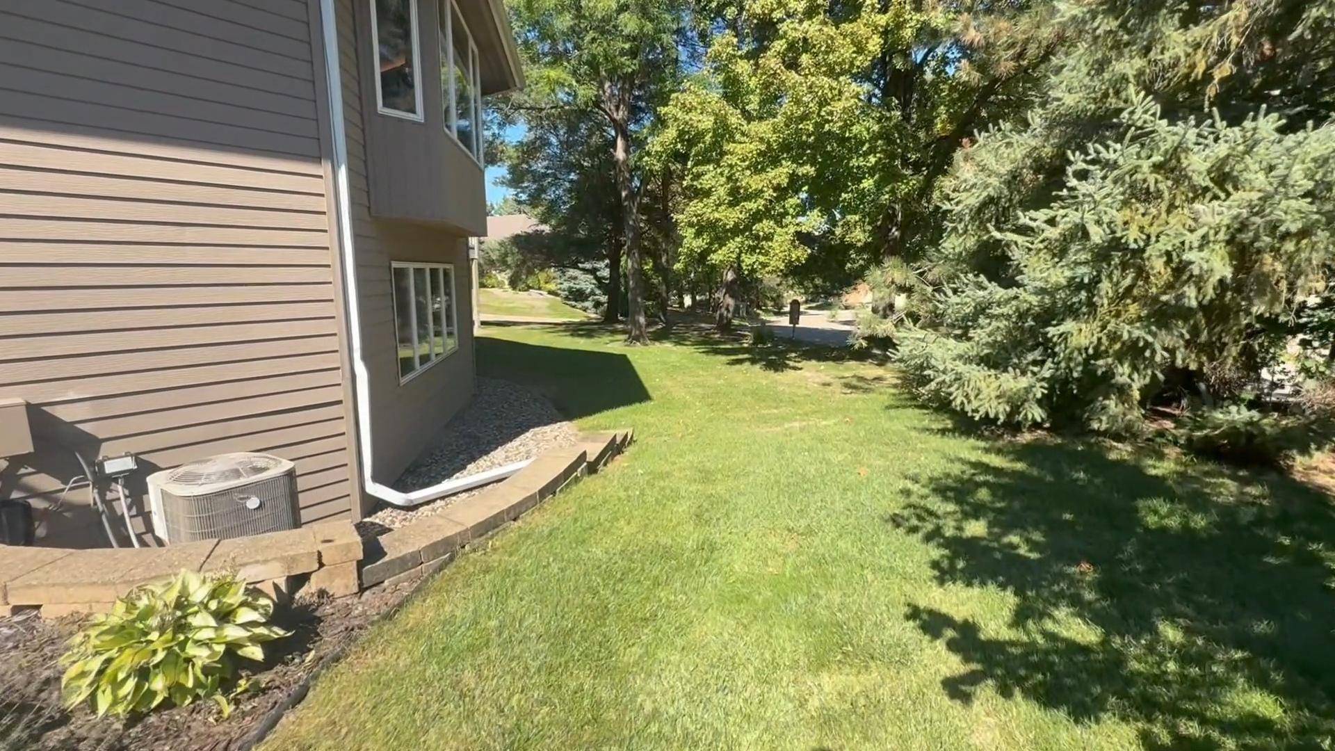 2185 Ferris LN #47, Roseville, MN 55113