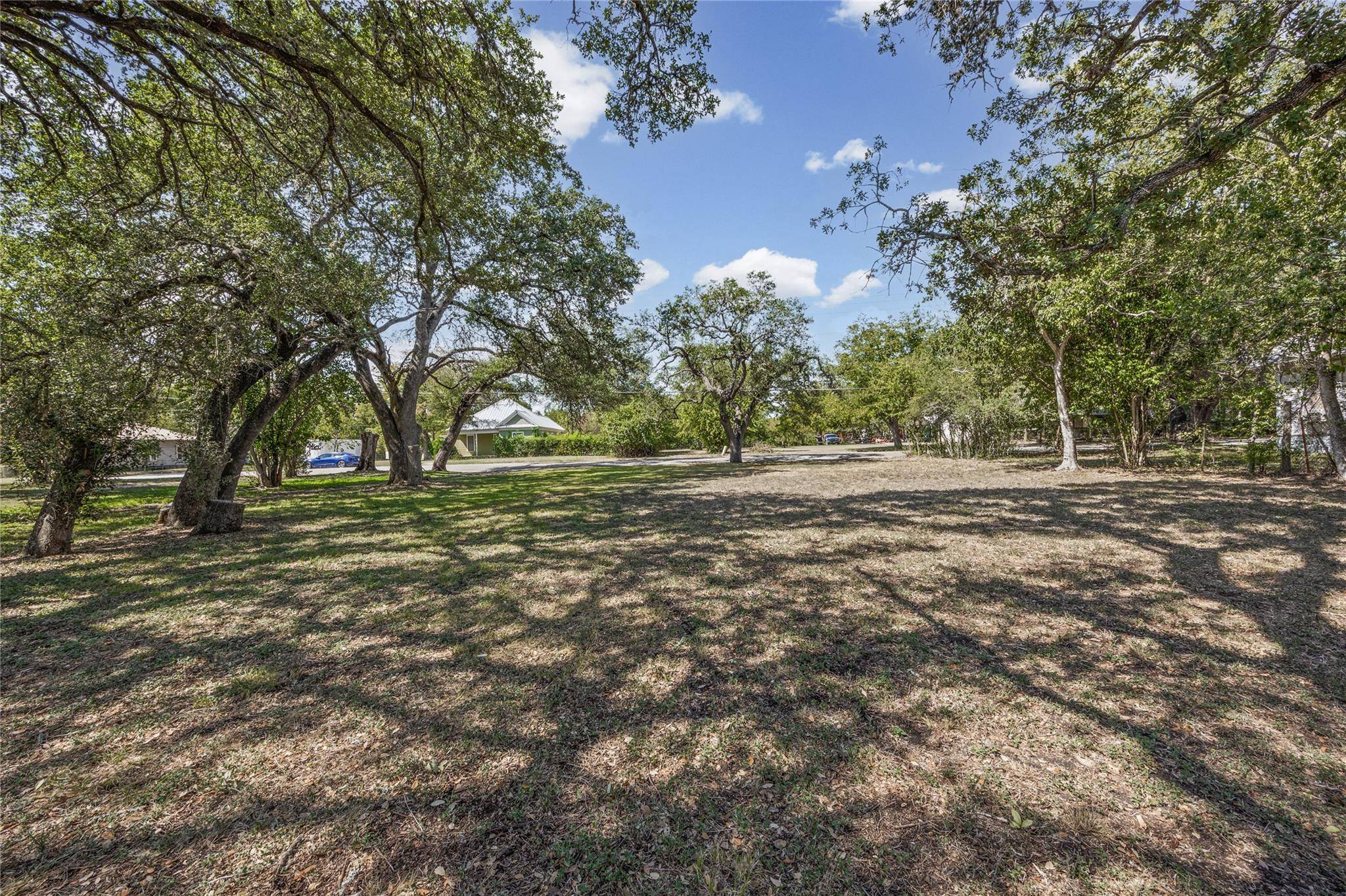 1006 N Blanco ST, Lockhart, TX 78644