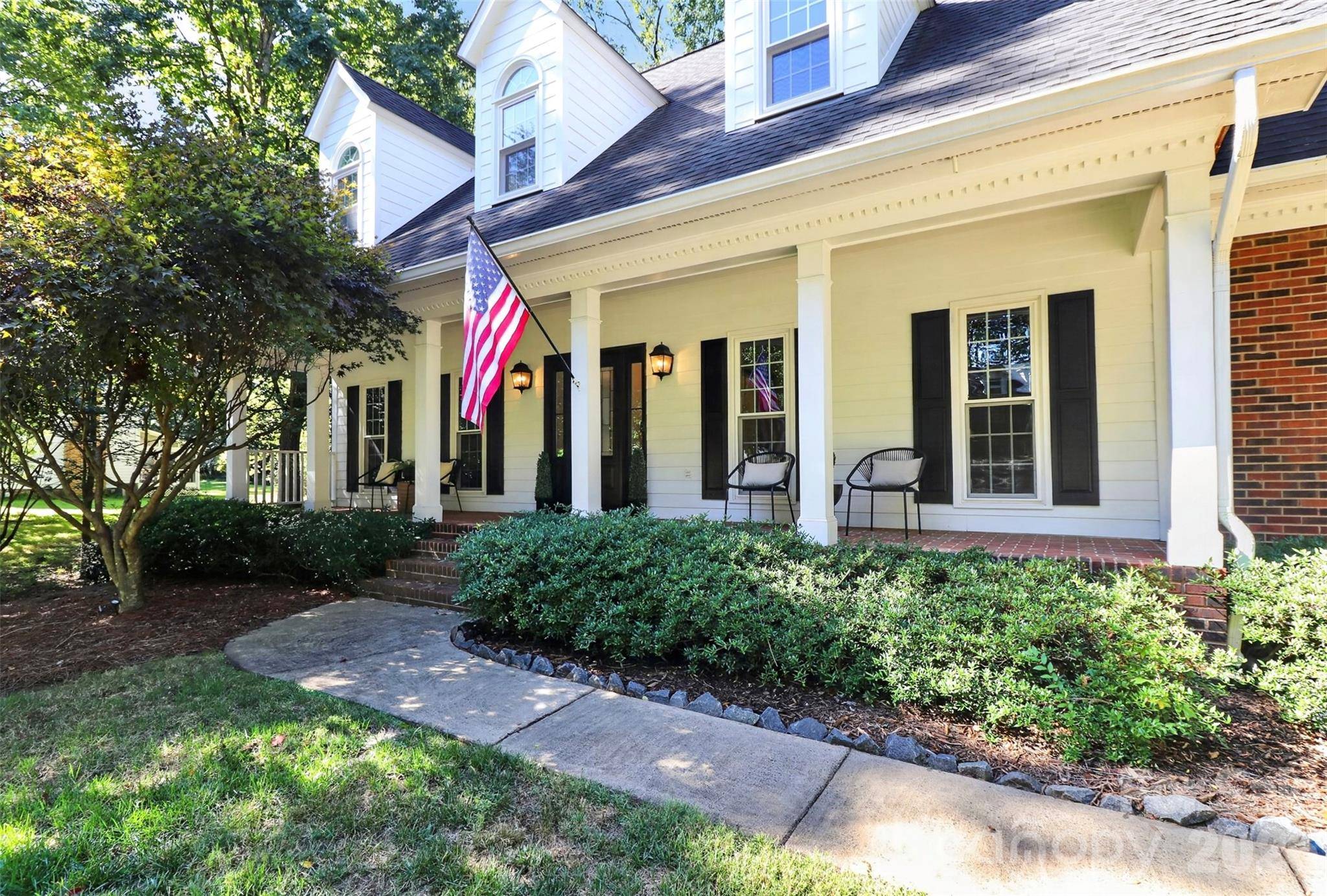 6128 Lake Providence LN, Charlotte, NC 28277