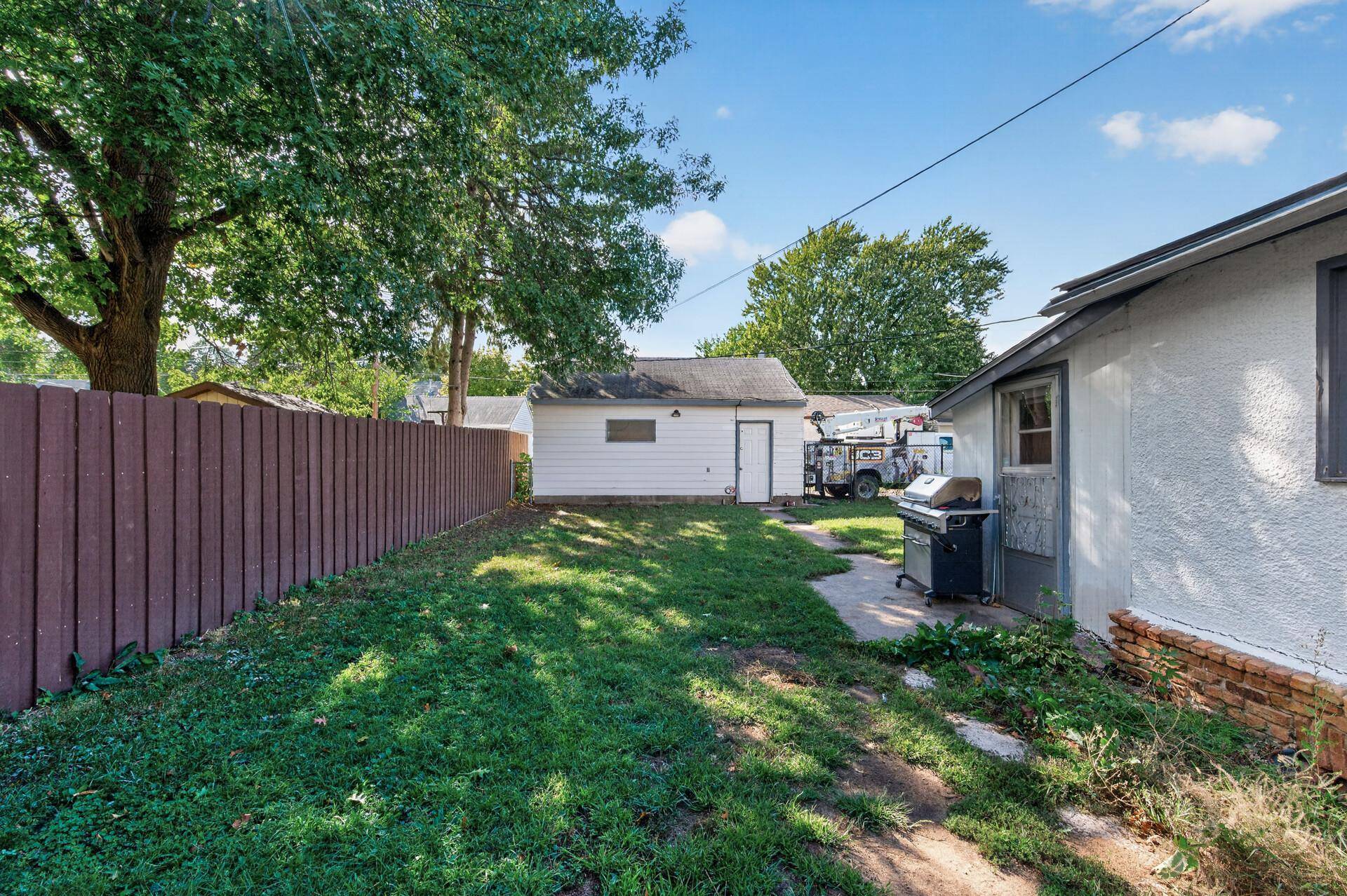 5141 Camden AVE N, Minneapolis, MN 55430