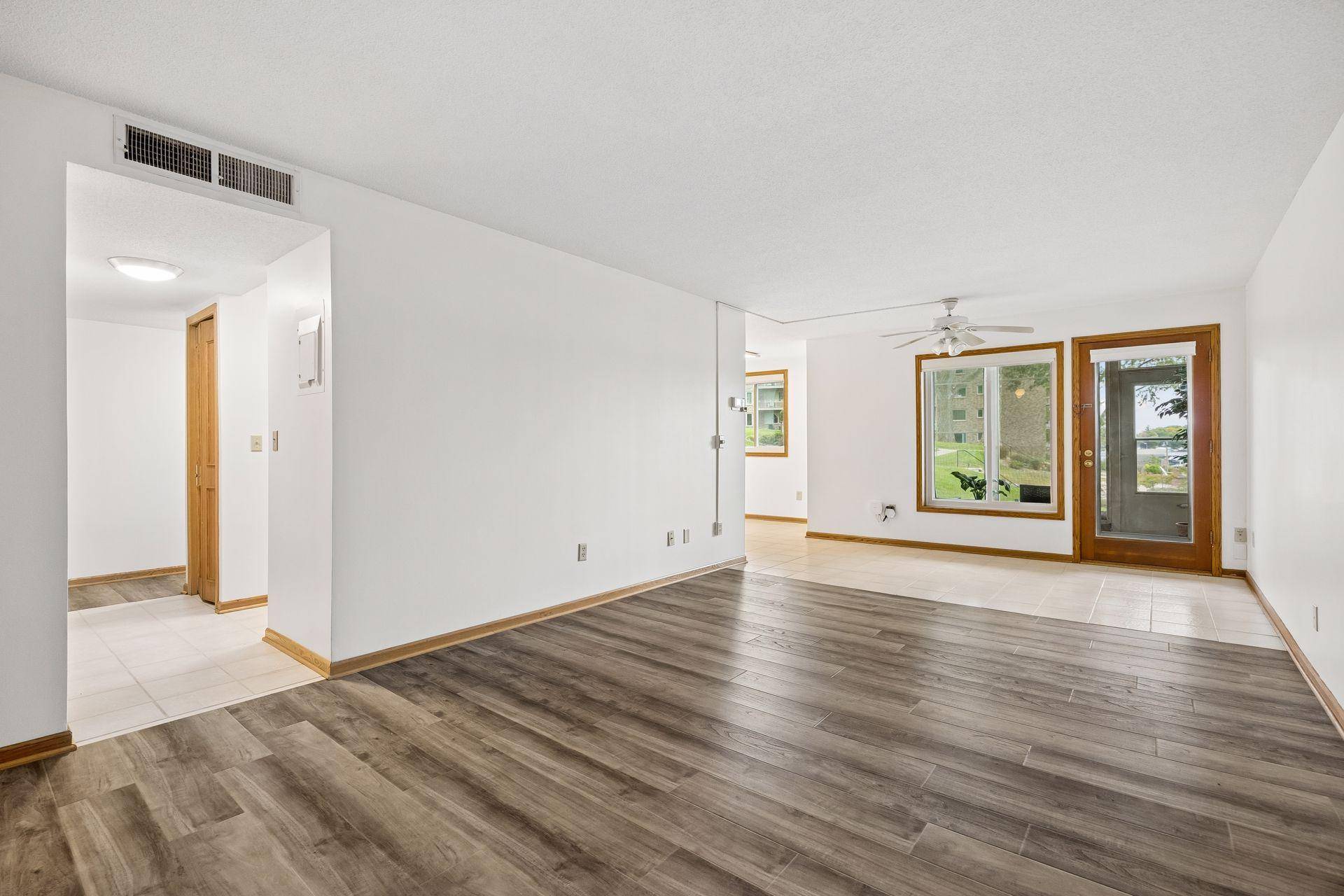 2400 Interlachen RD #119, Spring Park, MN 55384