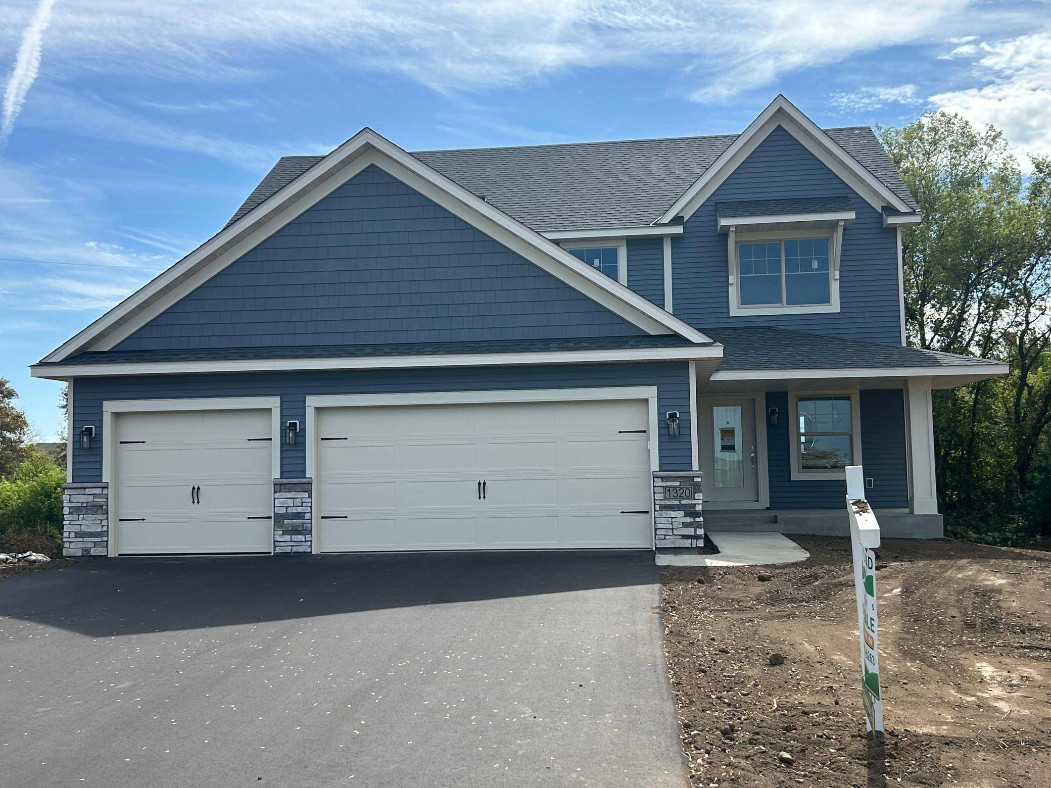 1320 136th CIR E, Rosemount, MN 55068
