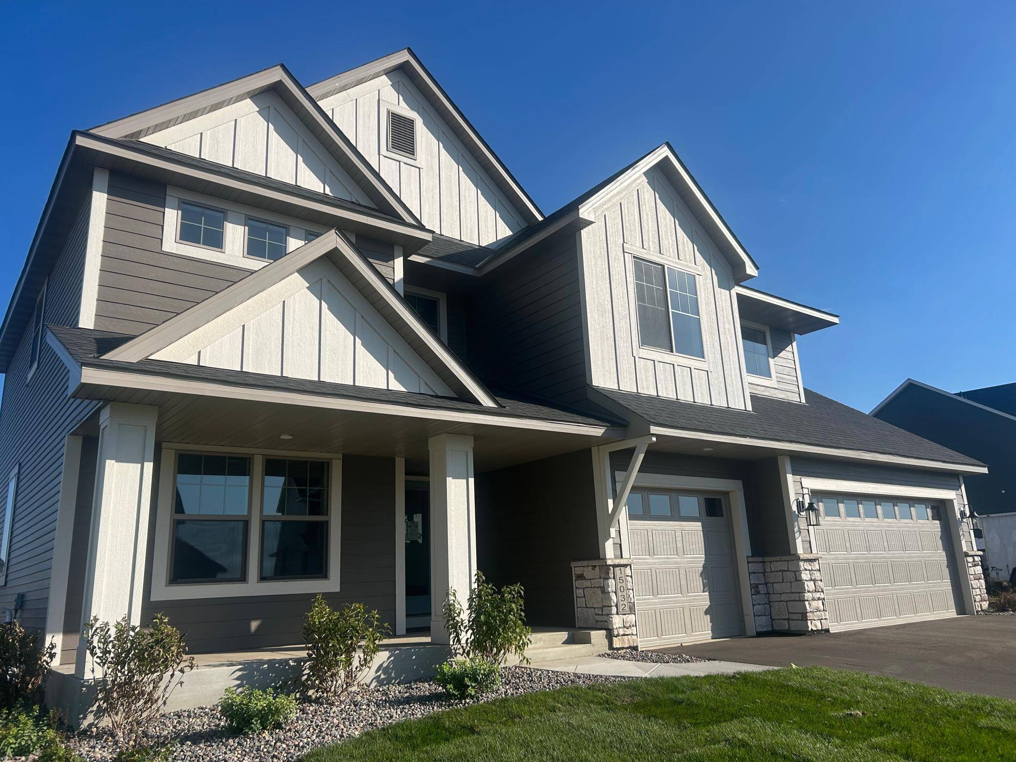 15032 Ardmullivan LN, Rosemount, MN 55068
