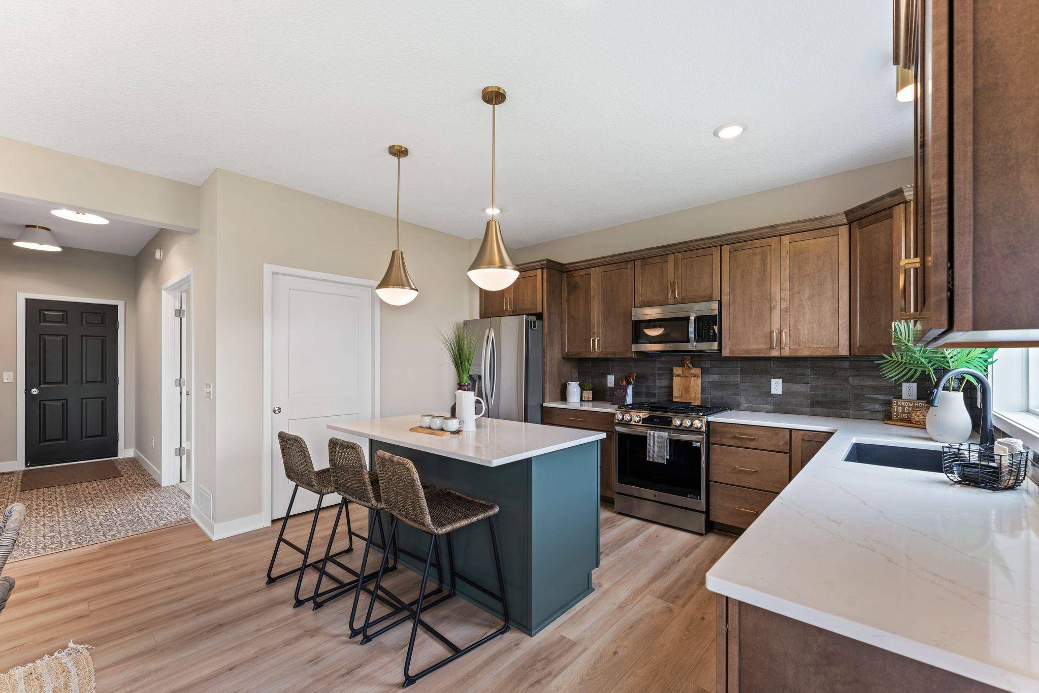 15029 Ardmullivan LN, Rosemount, MN 55068