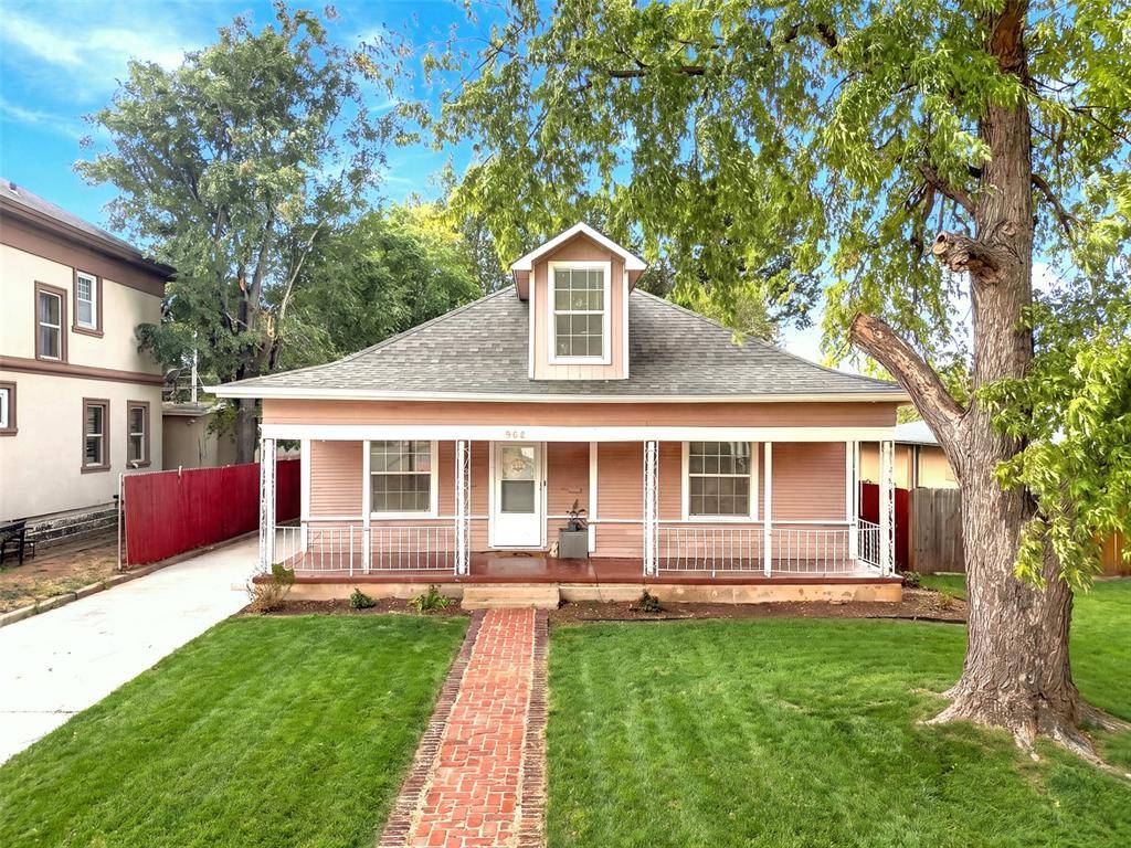 906 S Barker AVE, El Reno, OK 73036