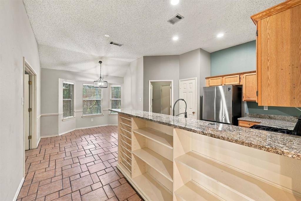 2304 Grimsley Terrace, Mansfield, TX 76063