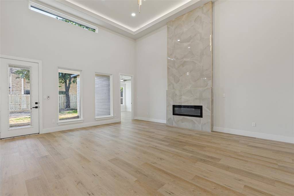 922 Claude Street, Dallas, TX 75203