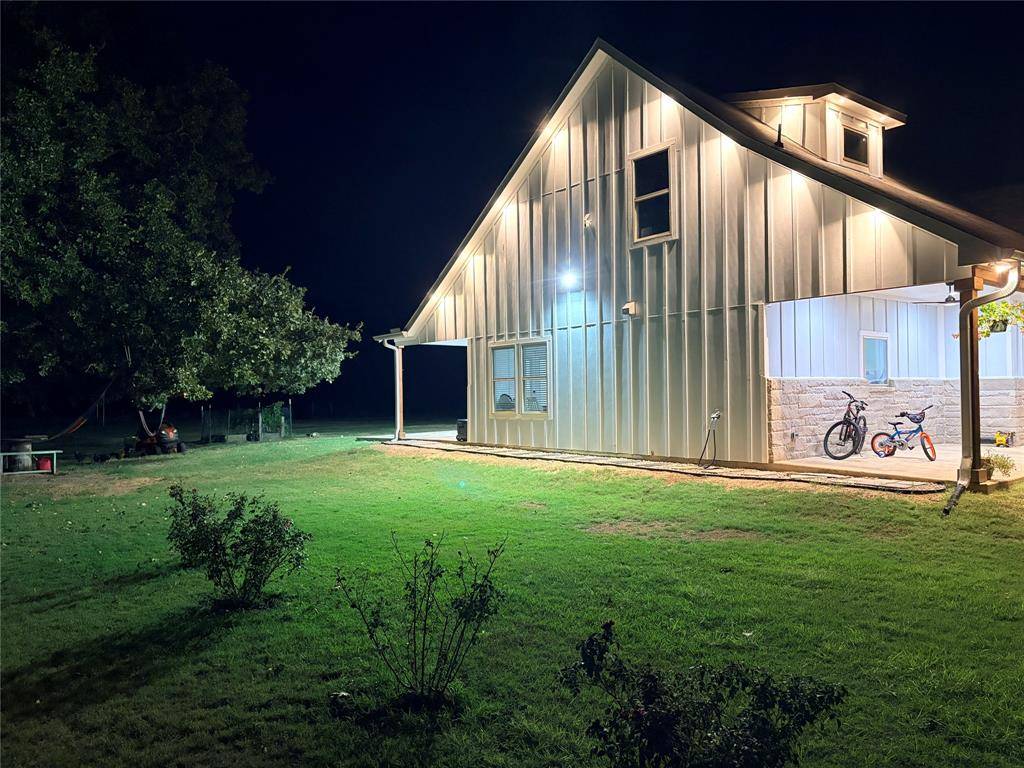 357 Private Road 7782, Wills Point, TX 75169