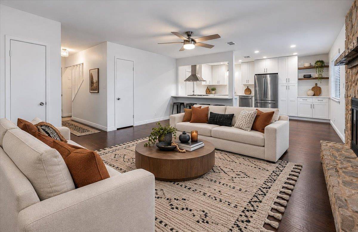 13010 Lamplight Village Ave, Austin, TX 78727