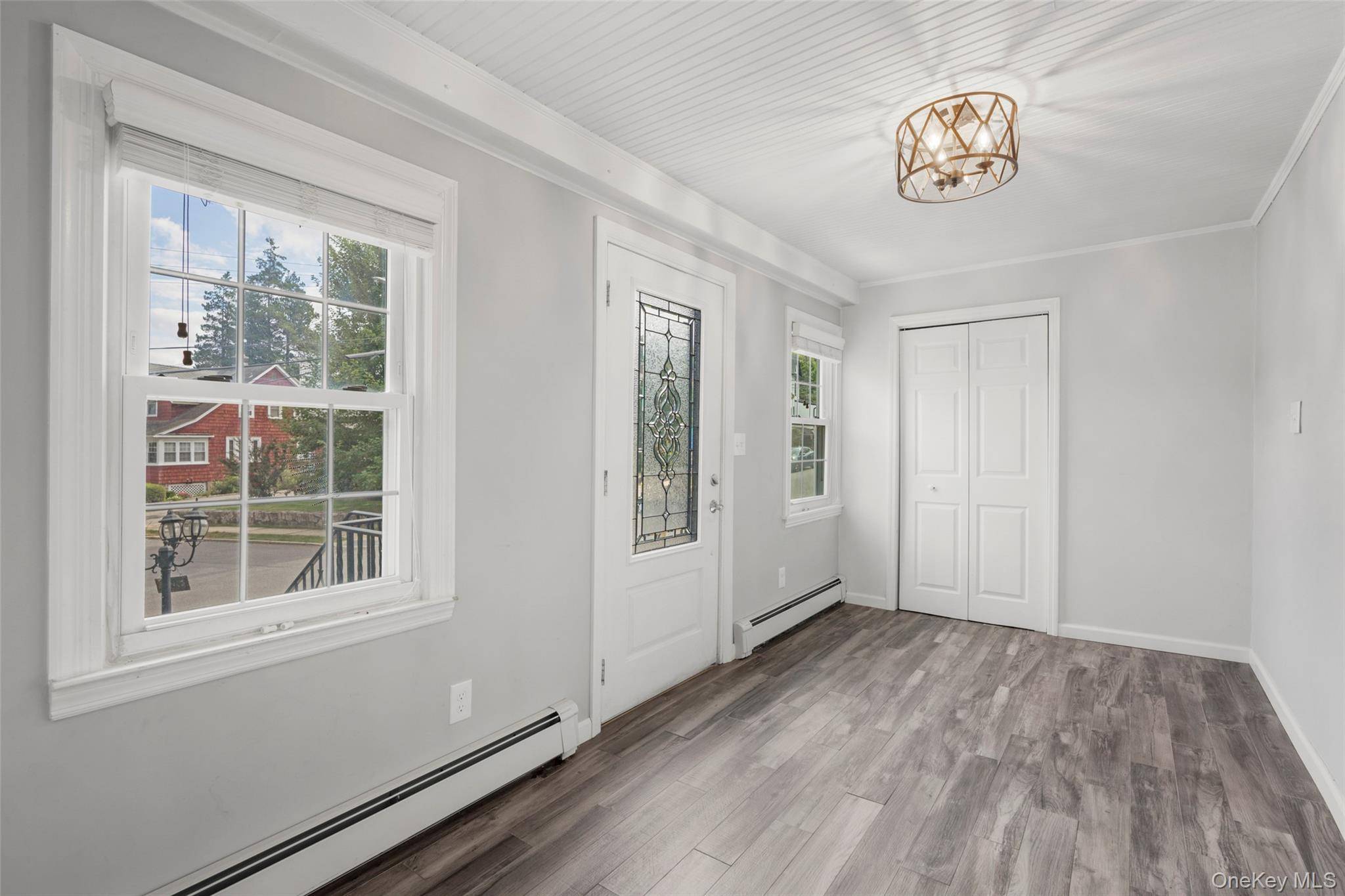 81 Chestnut AVE, Pelham, NY 10803