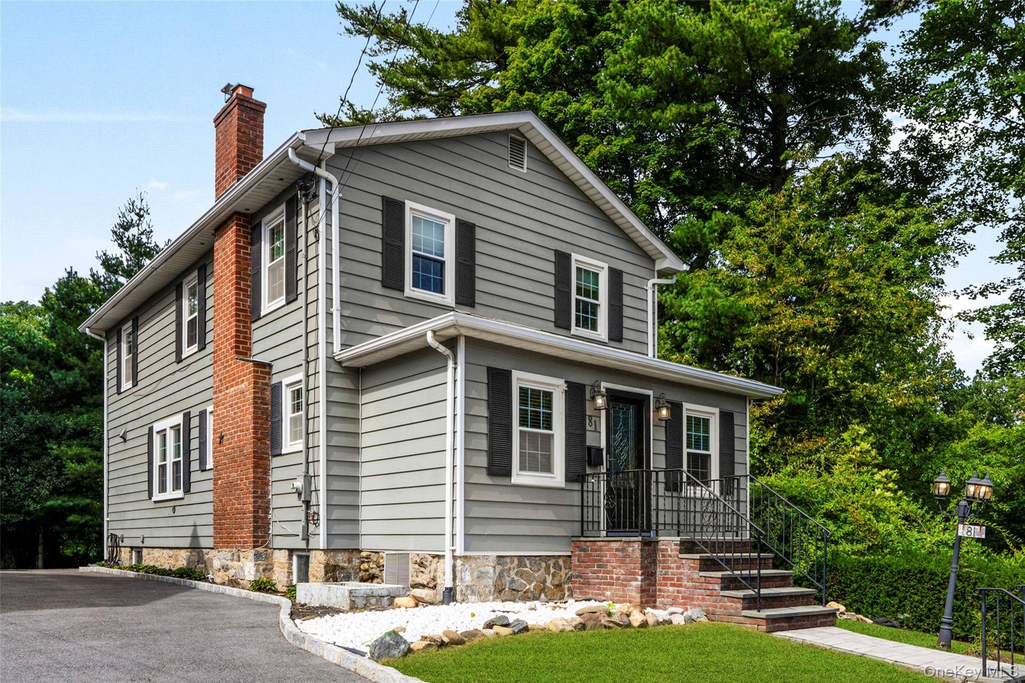 81 Chestnut AVE, Pelham, NY 10803