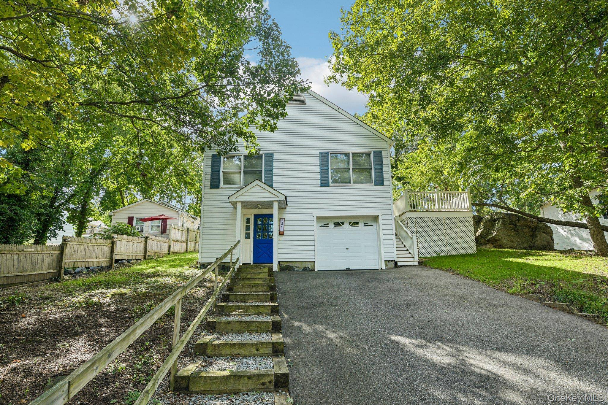 417 Echo AVE, Sound Beach, NY 11789