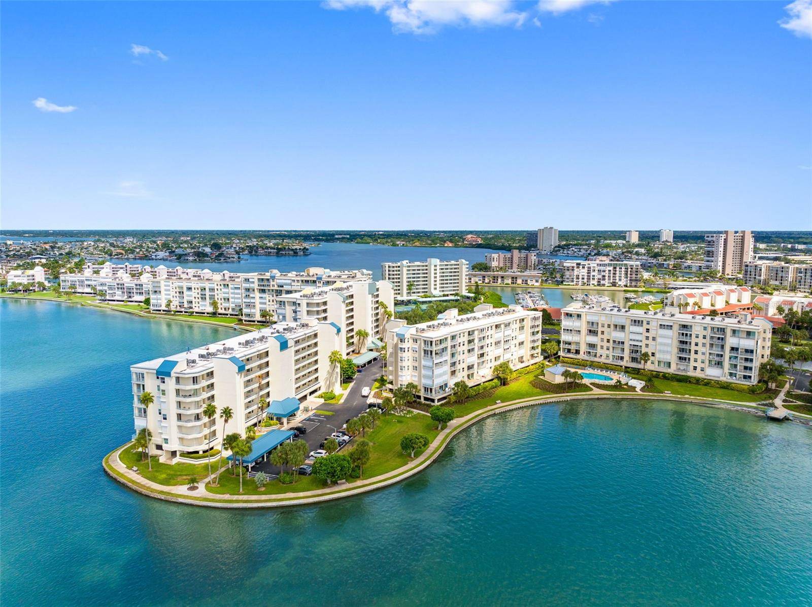 7912 SAILBOAT KEY BLVD S #201, South Pasadena, FL 33707