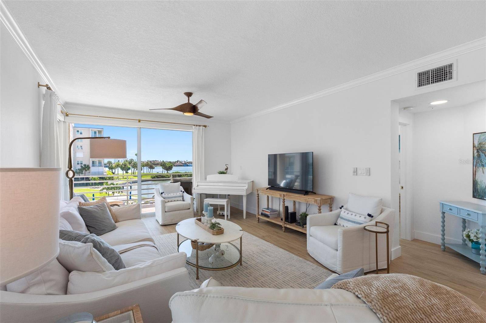 7912 SAILBOAT KEY BLVD S #201, South Pasadena, FL 33707