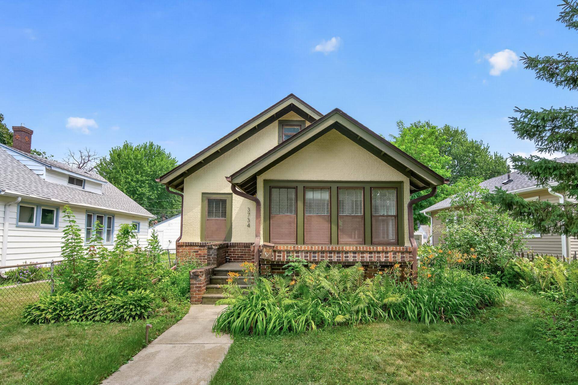 3734 Newton AVE N, Minneapolis, MN 55412