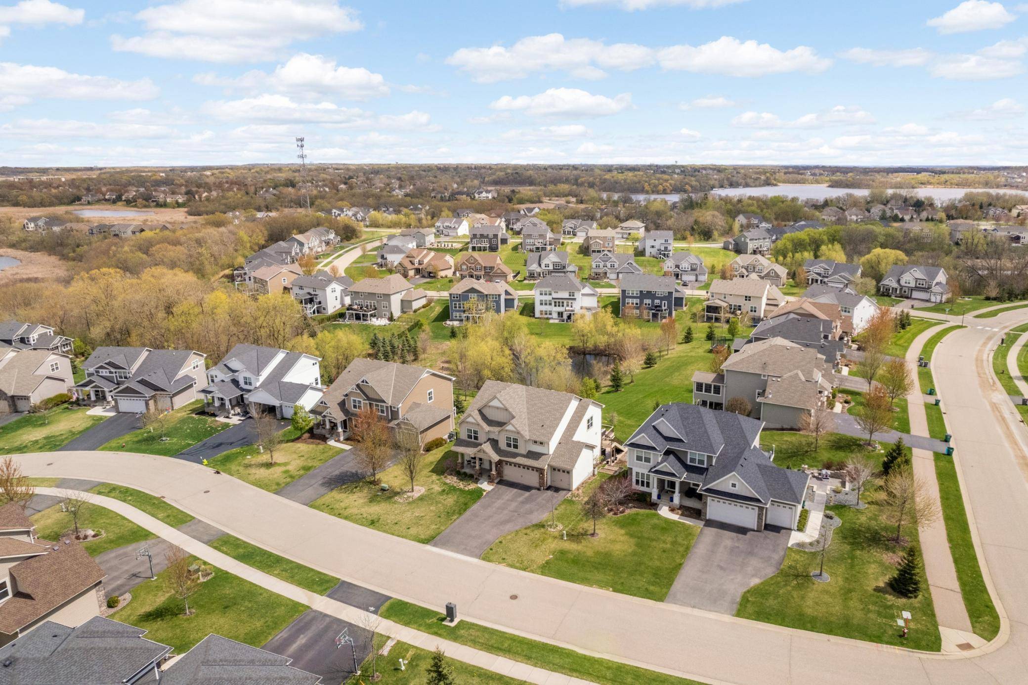 8415 Krey Lake CT, Victoria, MN 55386