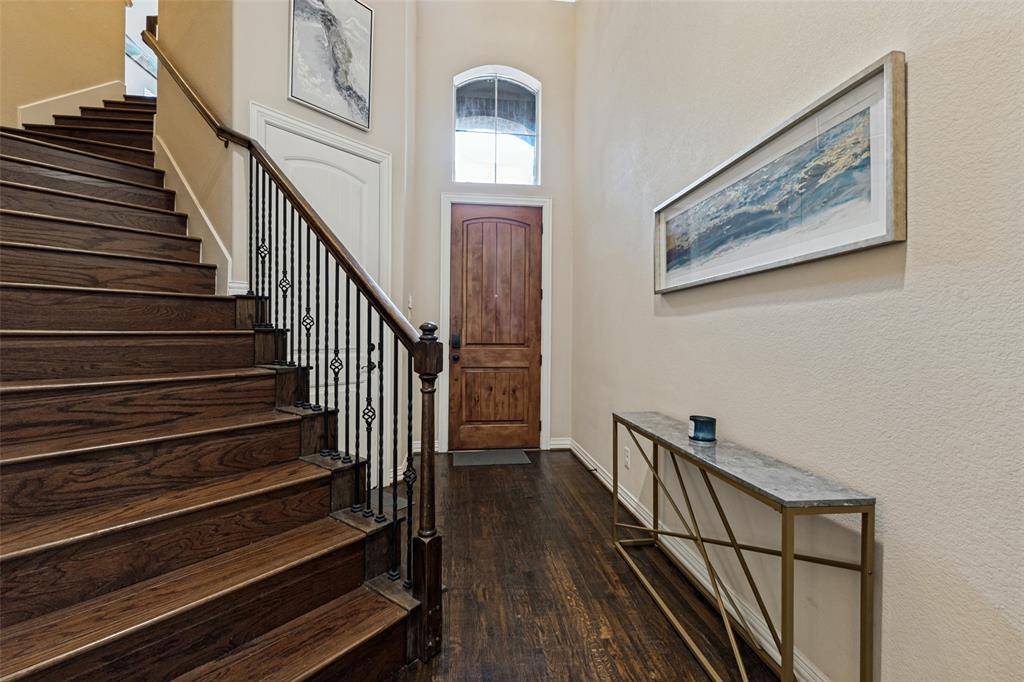 2211 Eriksson Lane, Dallas, TX 75204