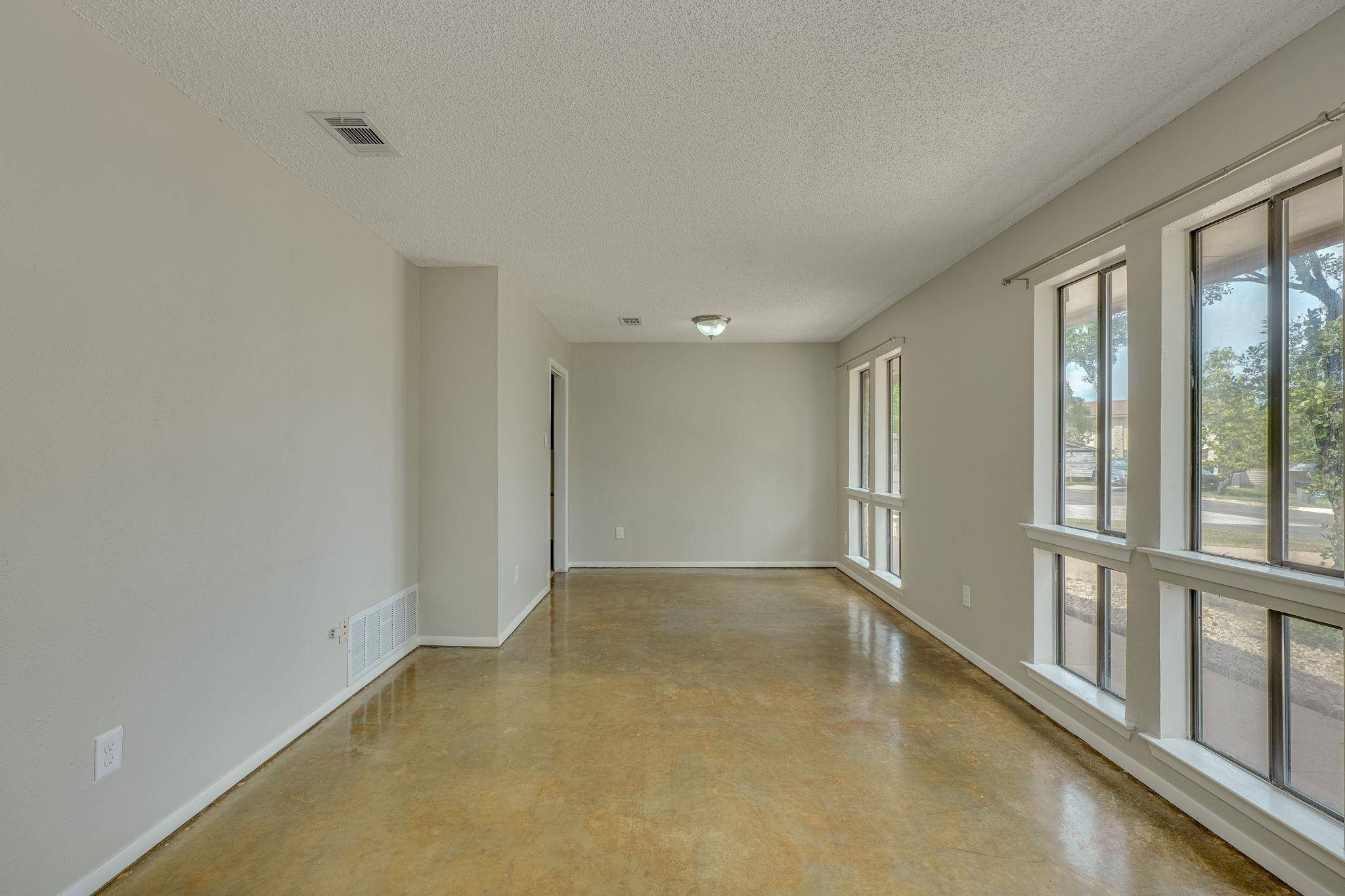 7505 Hill Meadow CIR, Austin, TX 78736