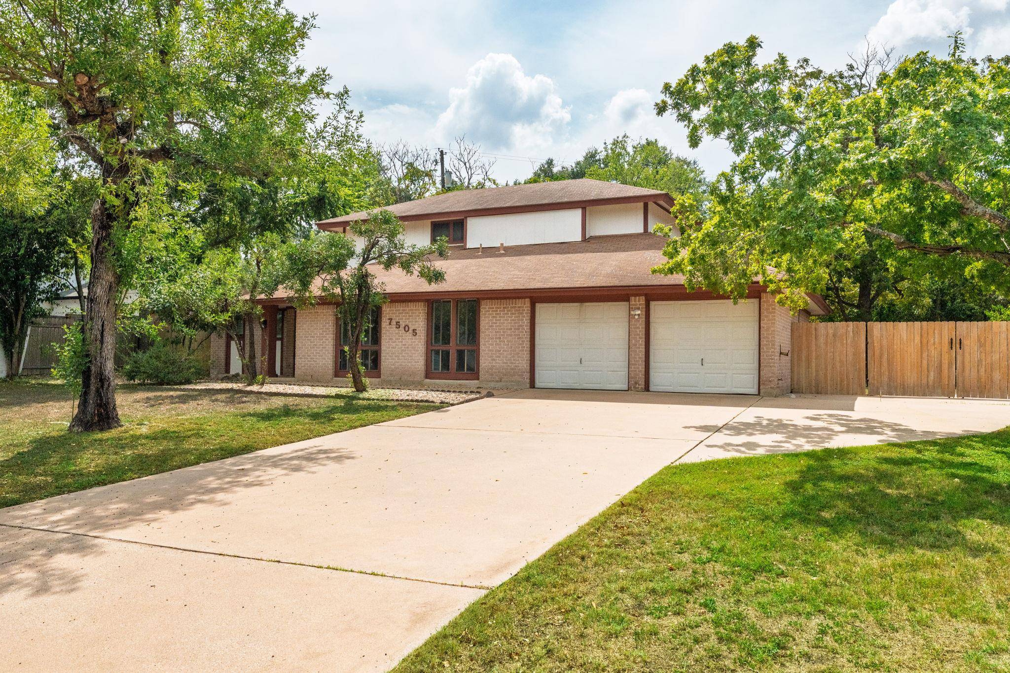 7505 Hill Meadow CIR, Austin, TX 78736
