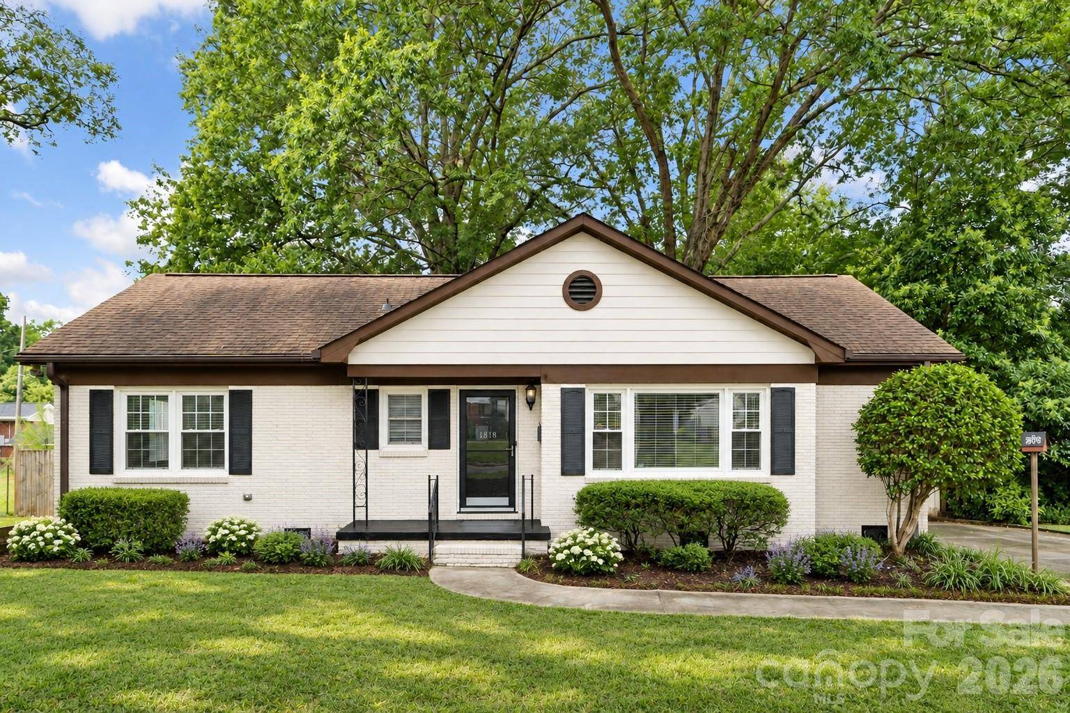 1818 Woodland DR, Charlotte, NC 28205