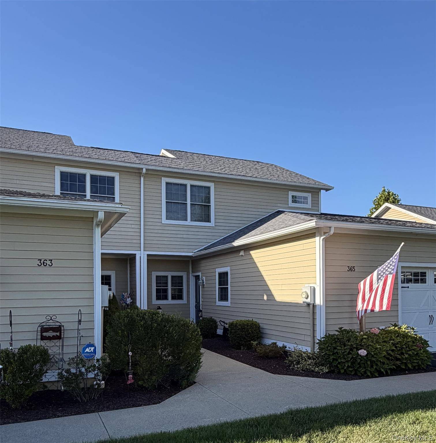 365 Ivy TRL, Rhinebeck, NY 12572