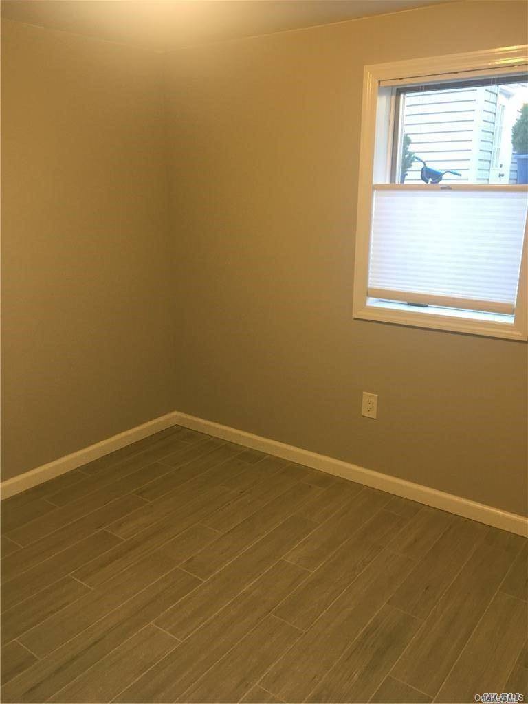 54 Dorchester ST #2, Huntington Station, NY 11746