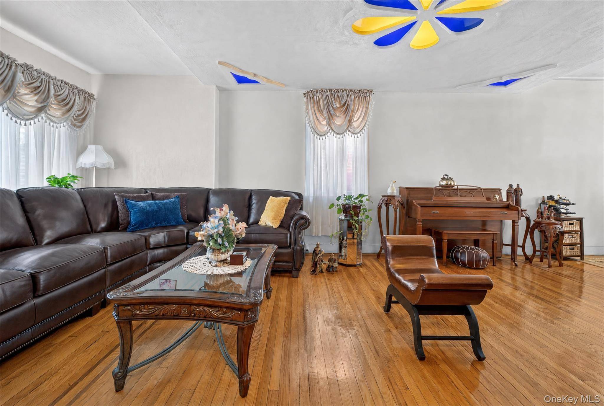 2518 Glebe AVE, Bronx, NY 10461