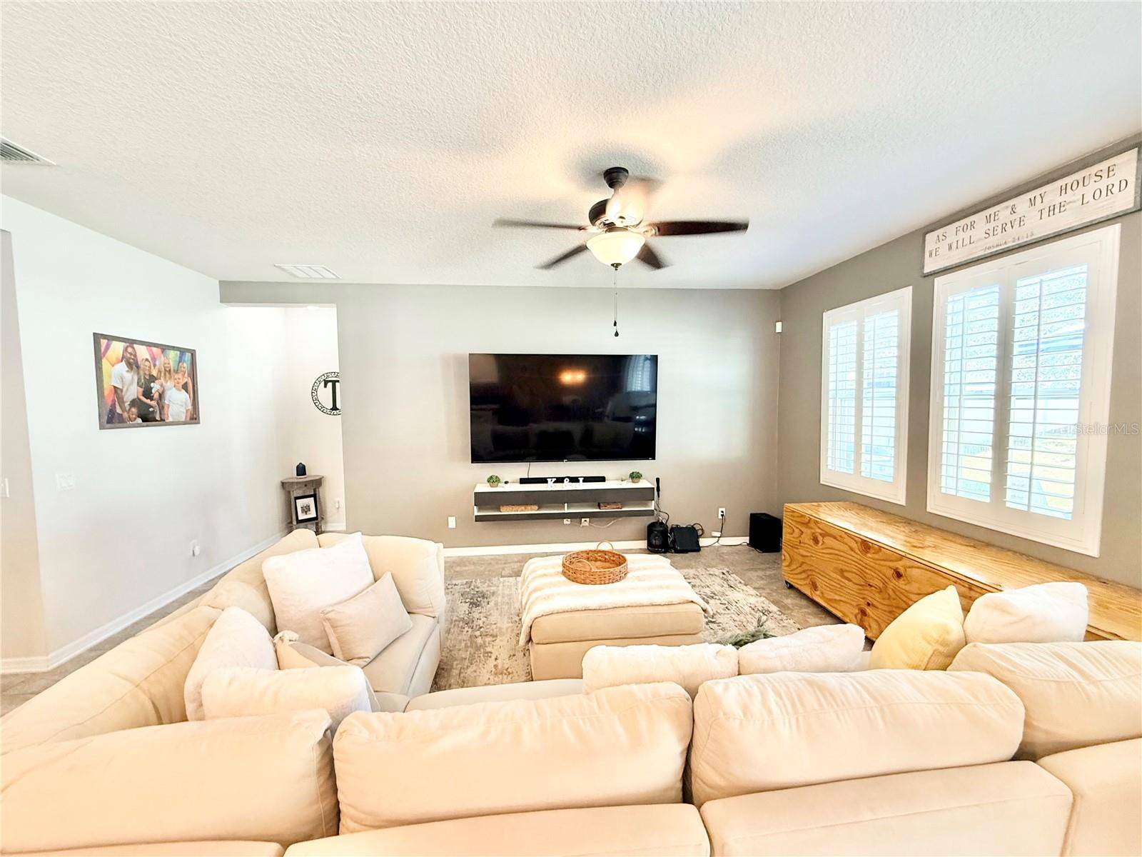 2769 LIMERICK CIR, Grand Island, FL 32735