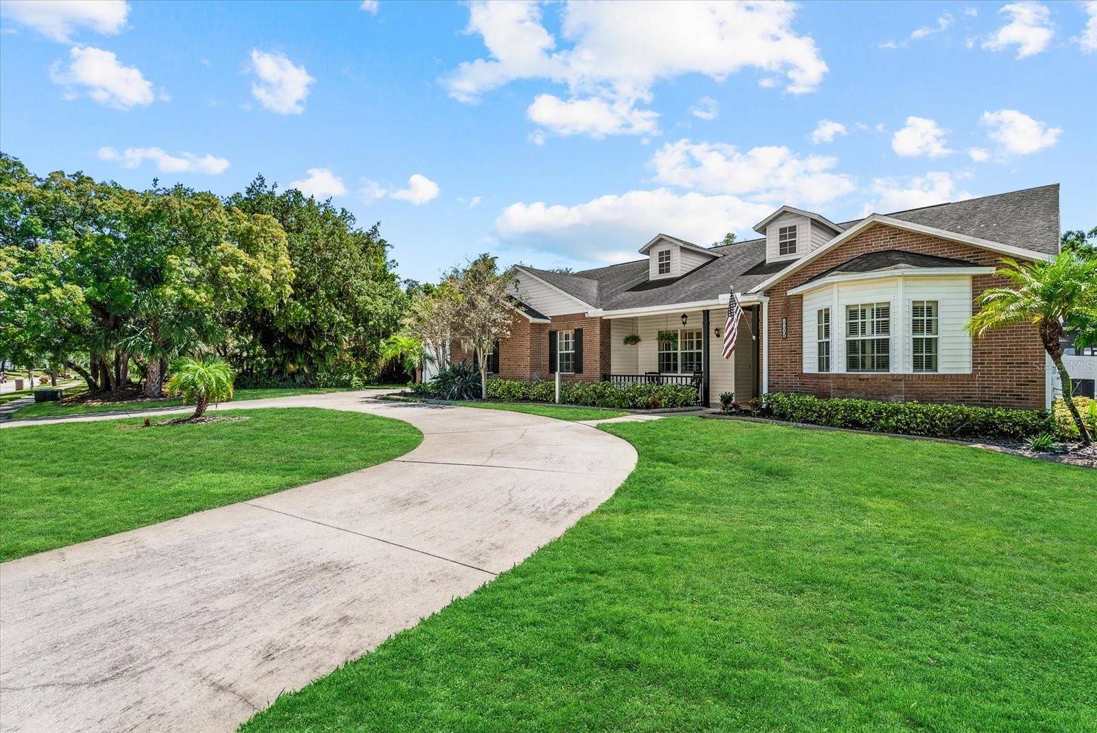 8805 CROSSWOOD CT, Riverview, FL 33578