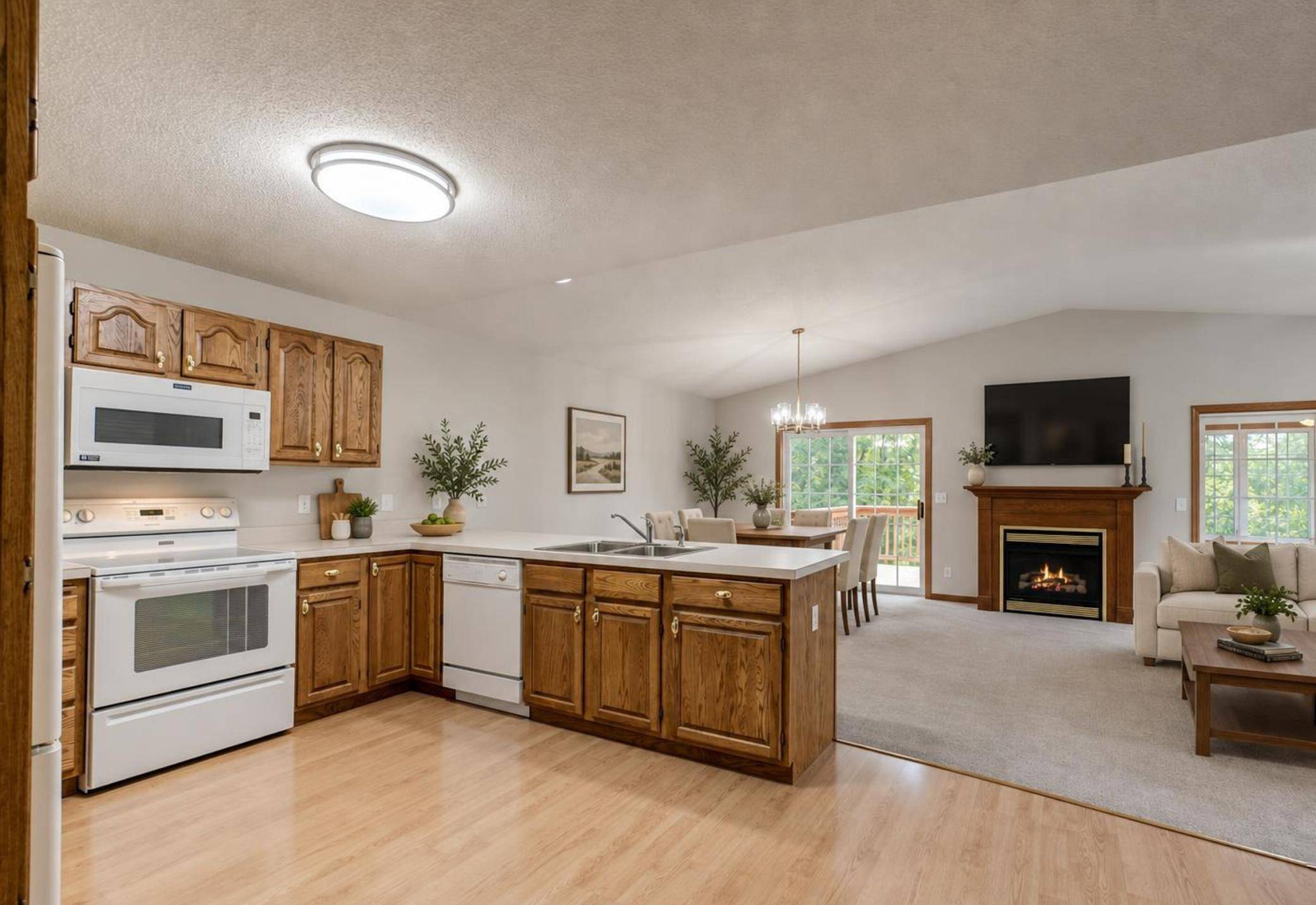 7187 Cahill AVE, Inver Grove Heights, MN 55076
