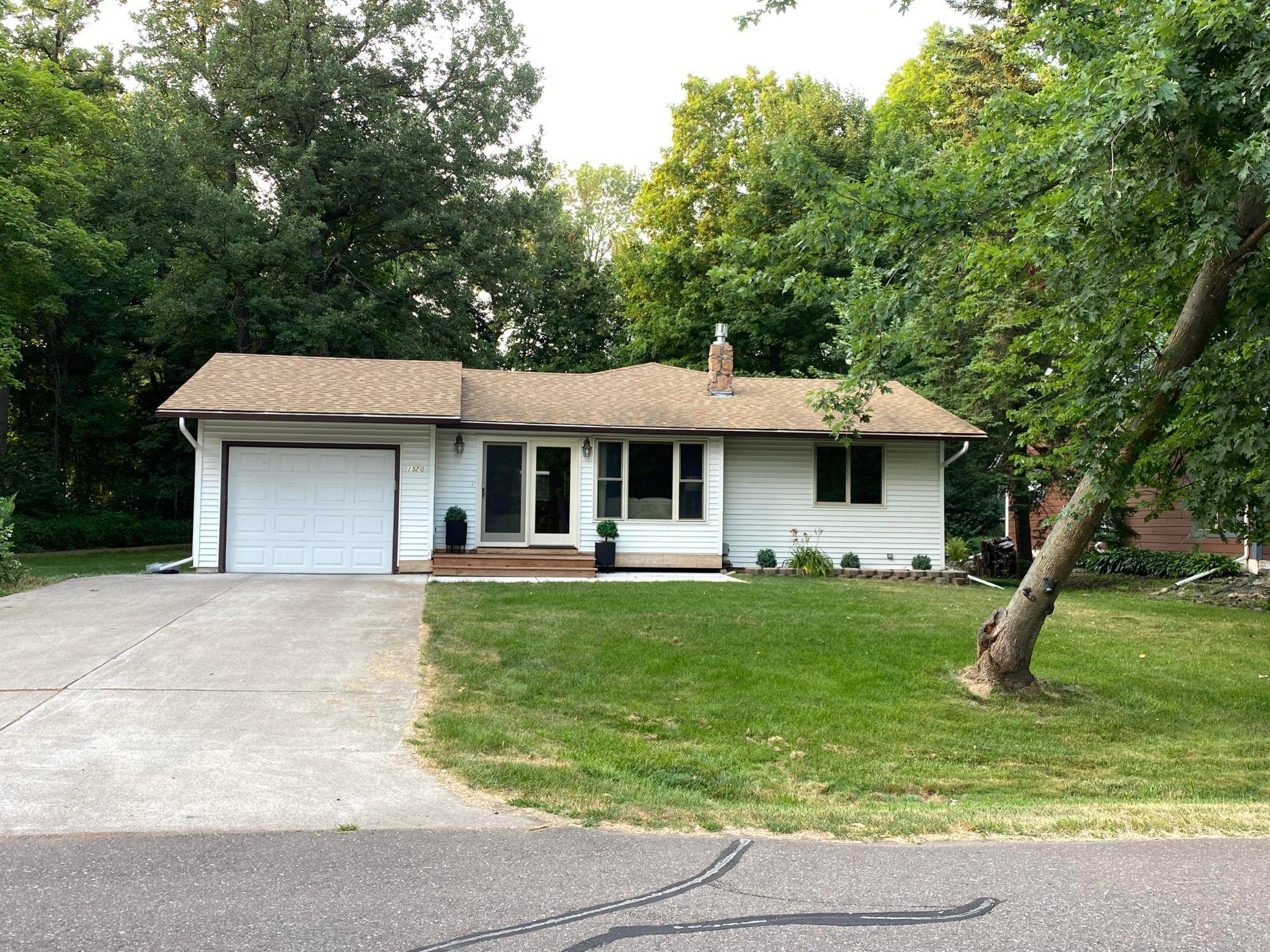 1520 White Cloud DR S, Isle, MN 56342