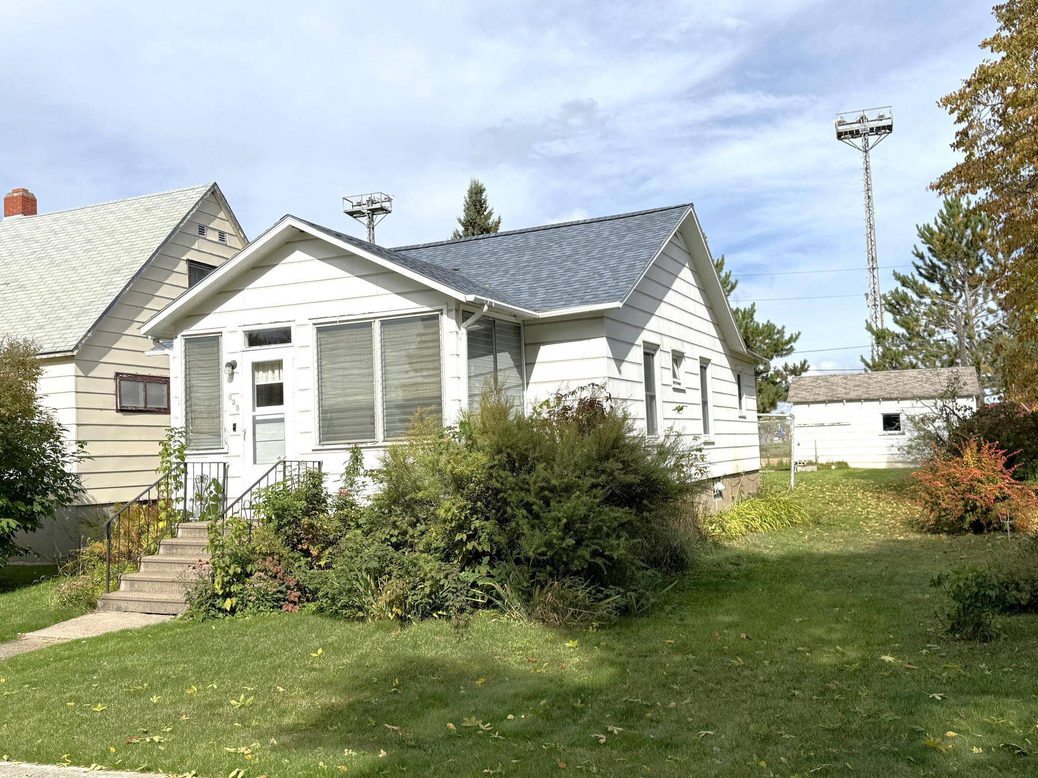 623 E Pattison ST, Ely, MN 55731
