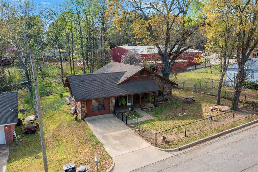 607 N Bock ST, Broken Bow, OK 74728