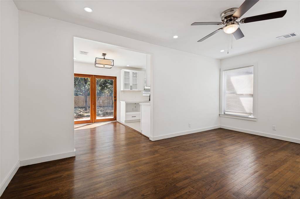 412 E 8th Street, Irving, TX 75060