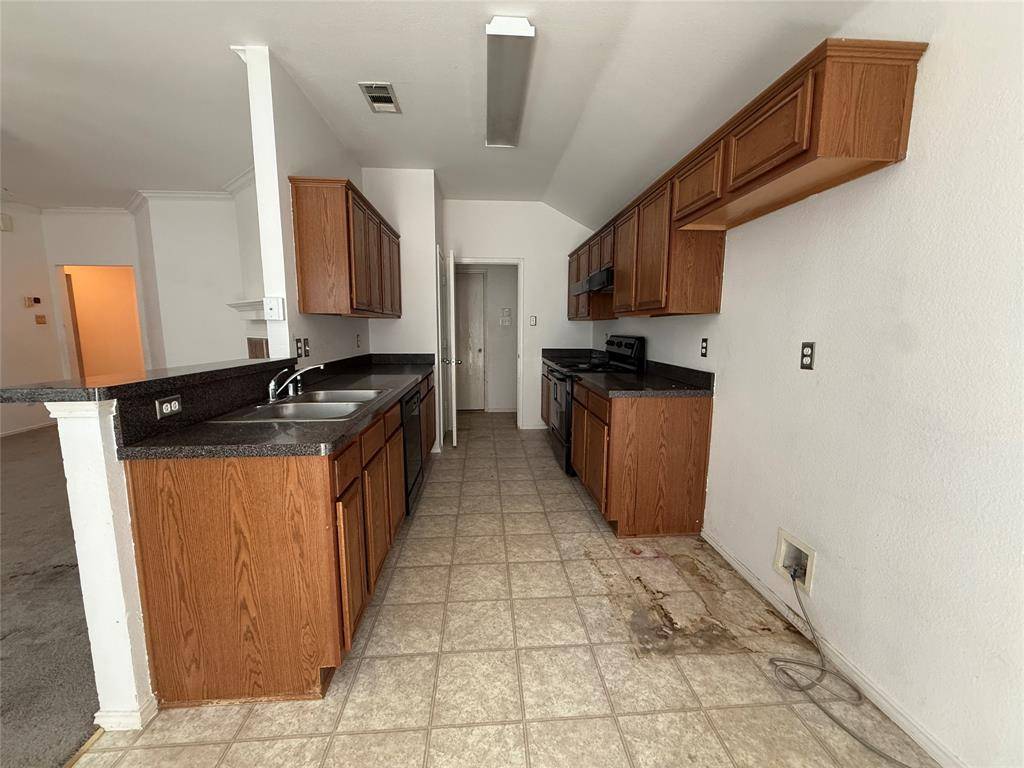 510 Meadowview Street, Farmersville, TX 75442