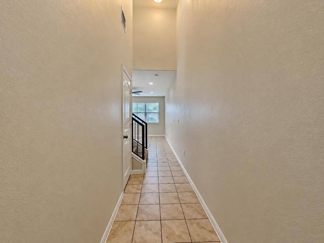1001 Zodiac LN #13, Round Rock, TX 78665