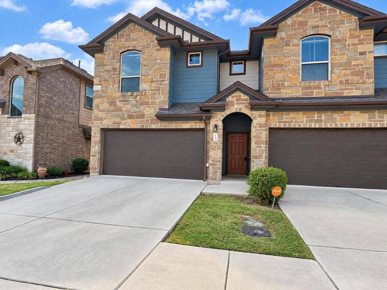 1001 Zodiac LN #13, Round Rock, TX 78665