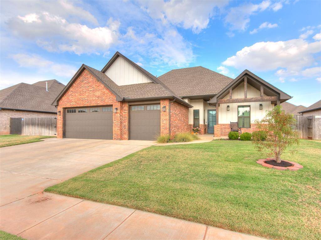 5704 Tiger Stone DR, Mustang, OK 73064