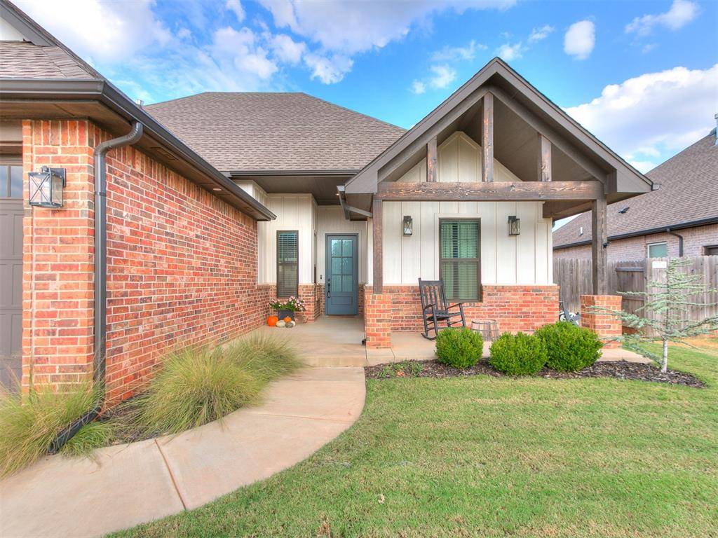 5704 Tiger Stone DR, Mustang, OK 73064