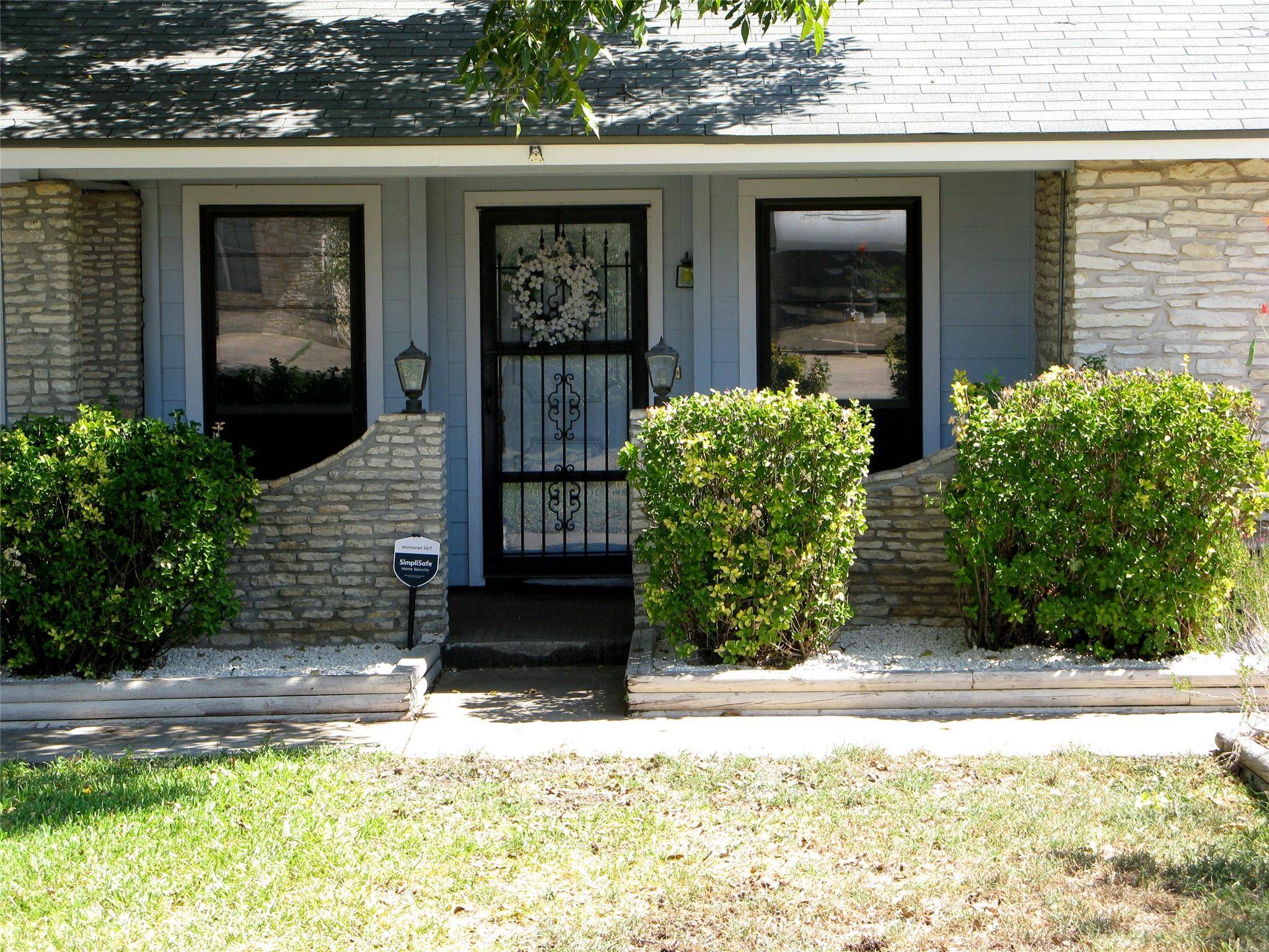 504 Greenway DR, Pflugerville, TX 78660